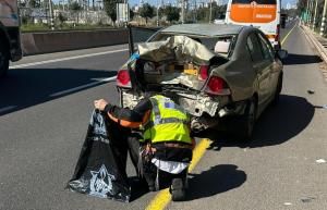 תאונה קטלנית סמוך לצומת שער חפר: רוכב אופנוע כבן 50 נהרג בהתנגשות עם רכב בכביש 57